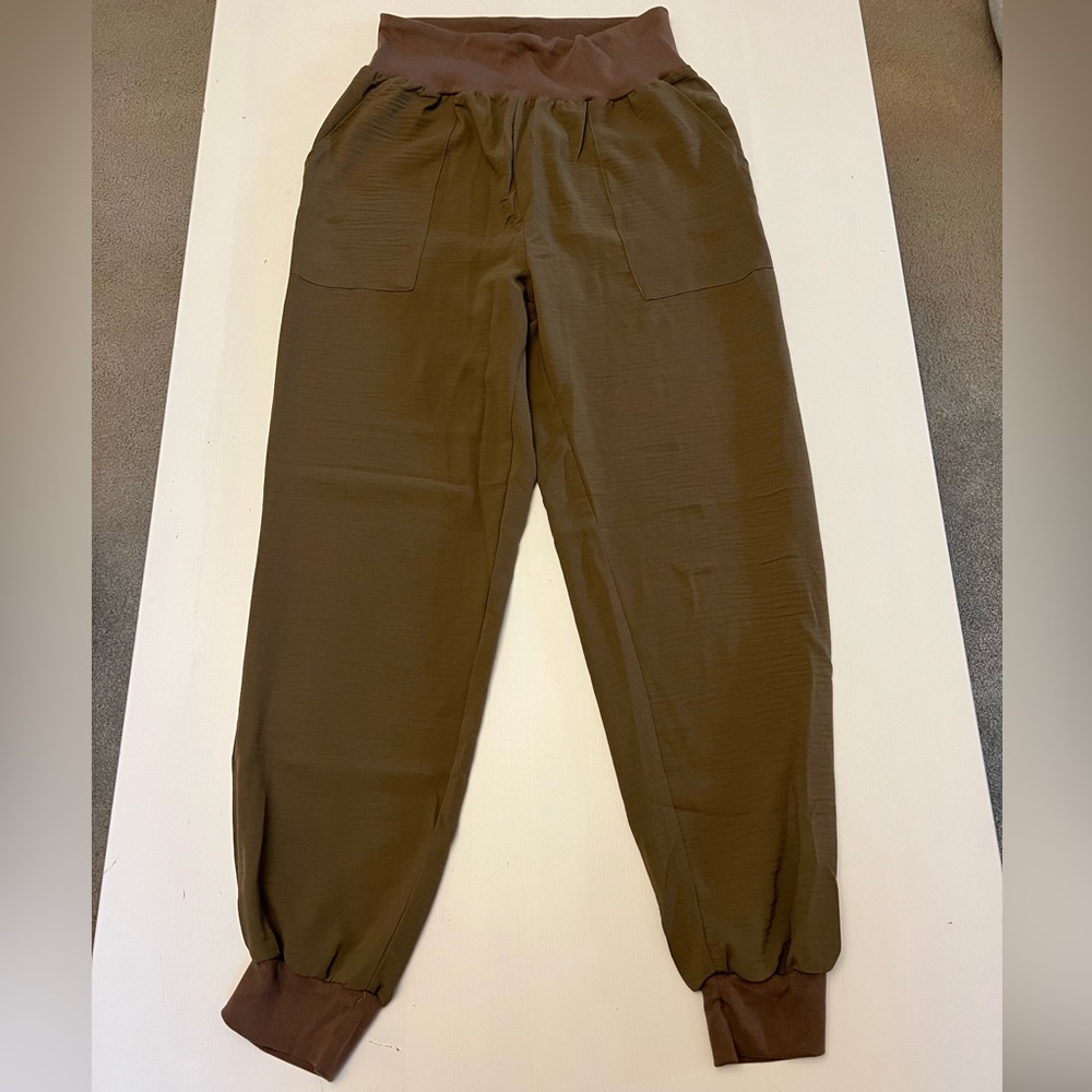 3/$15 🌺 zenana joggers